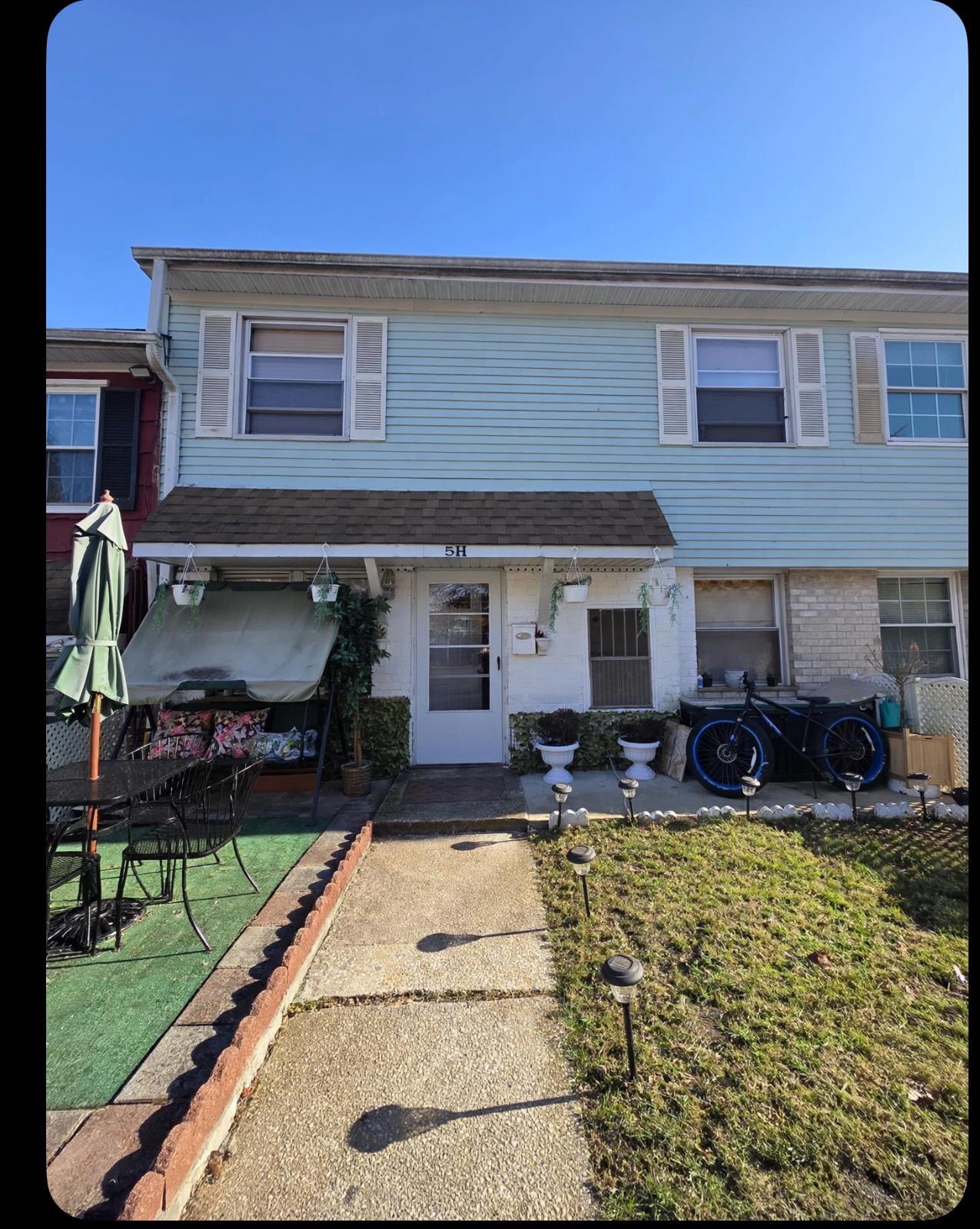 720 S New Road — photo