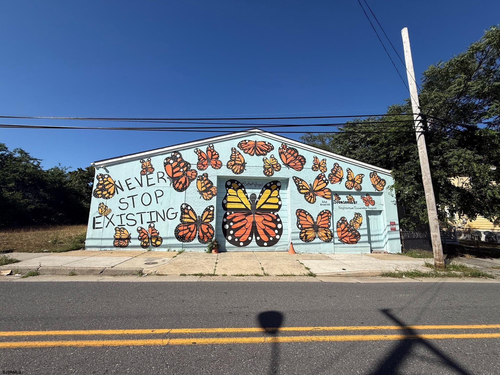 64 E Washington Ave — photo