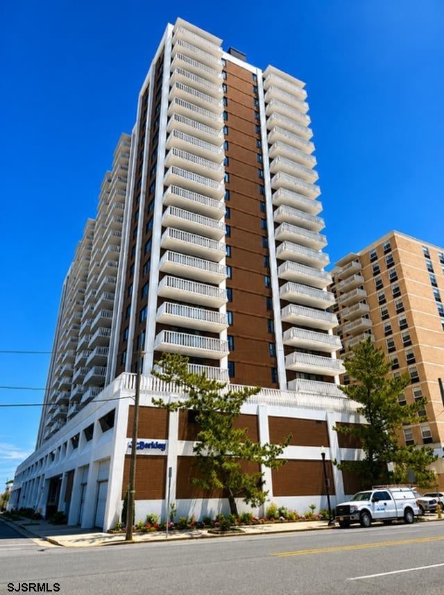 100 S Berkley 21N — photo