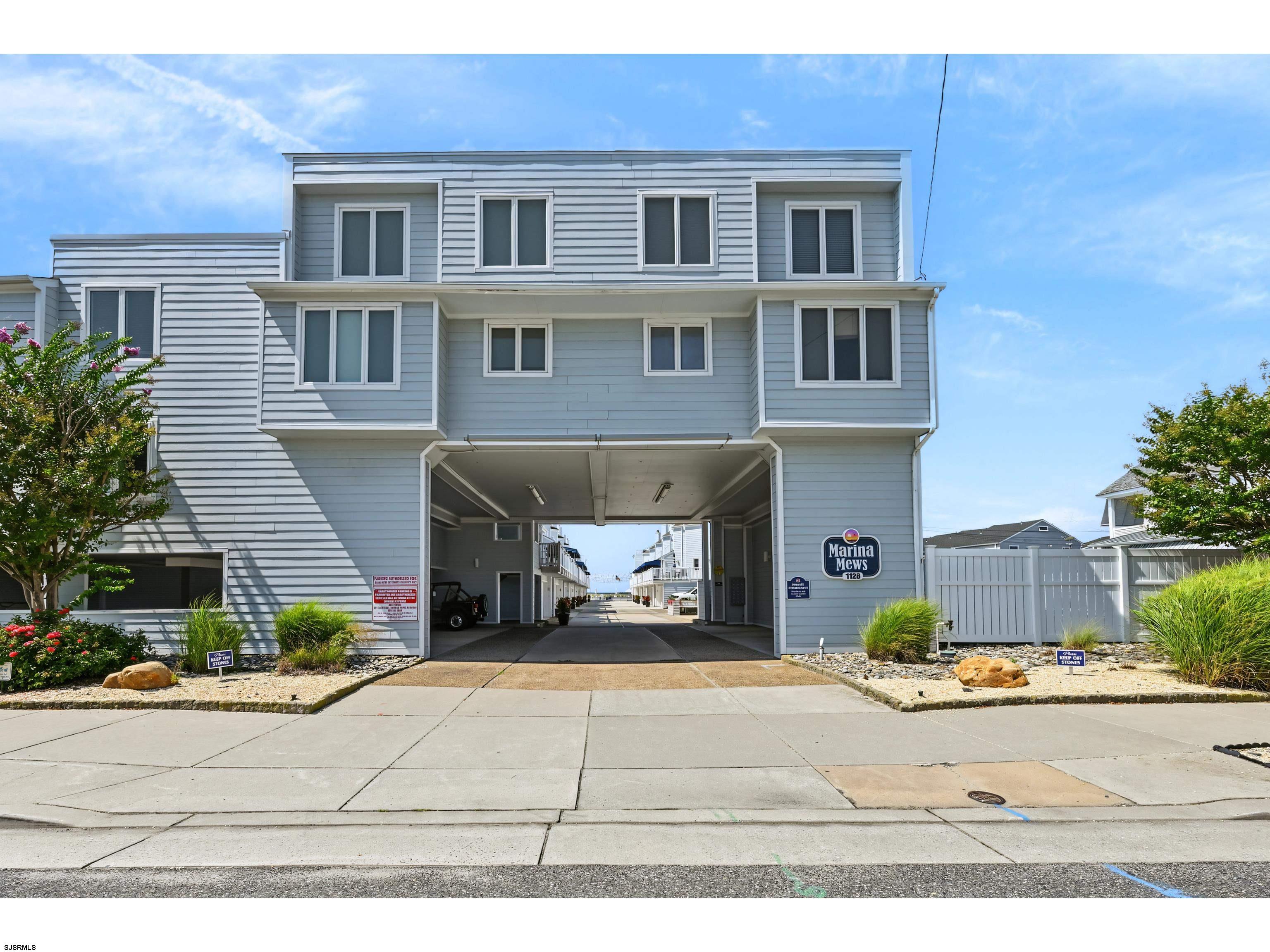 1128 Bay 5 — photo