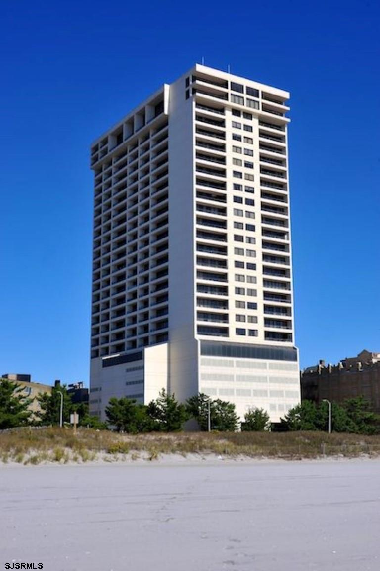 3851 Boardwalk 1104 — photo