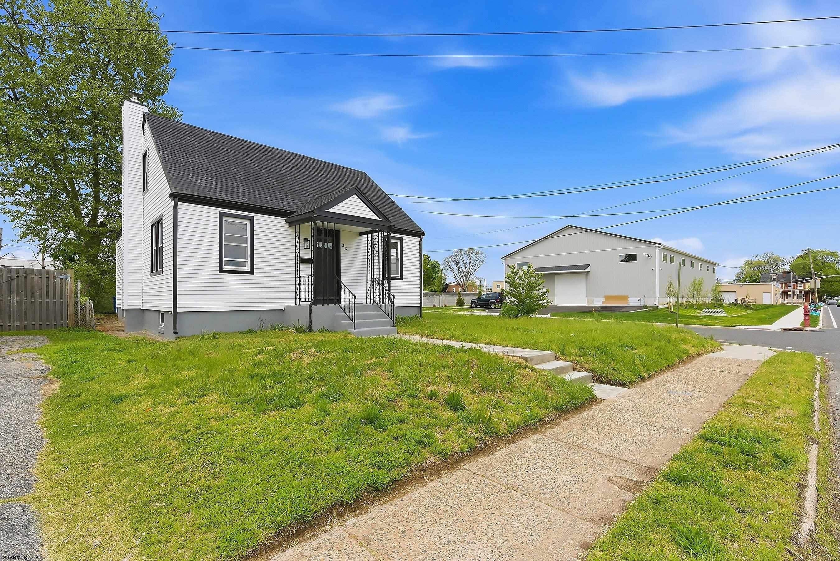 33 Morris Ave — photo