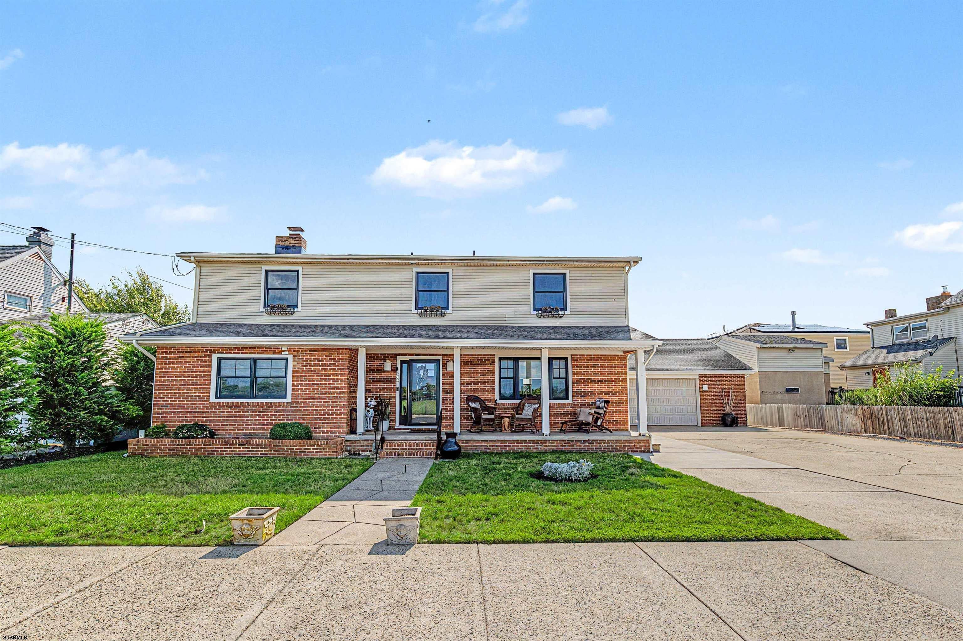 412 N Surrey Ave — photo