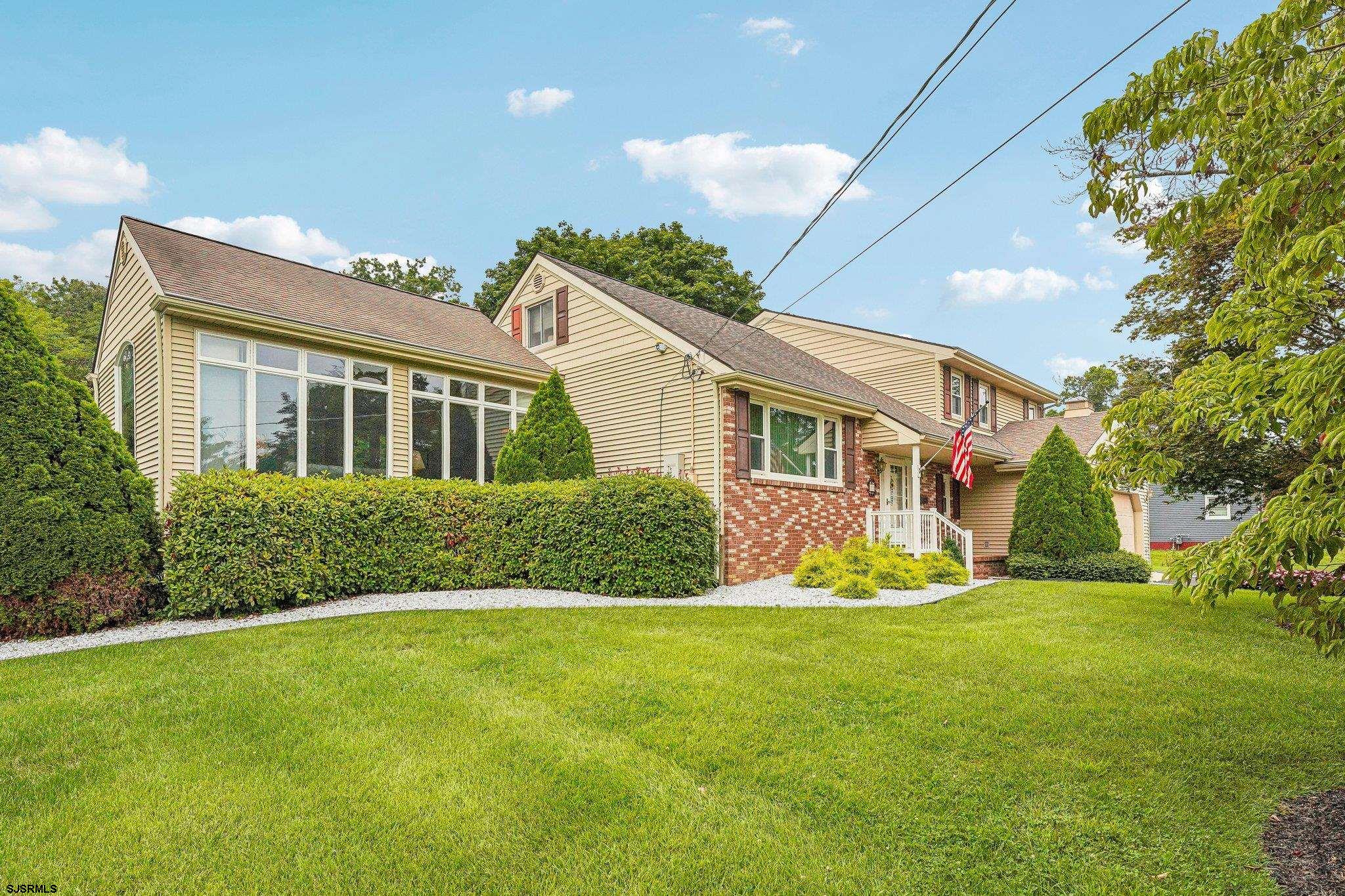 12 Vickers Ave — photo
