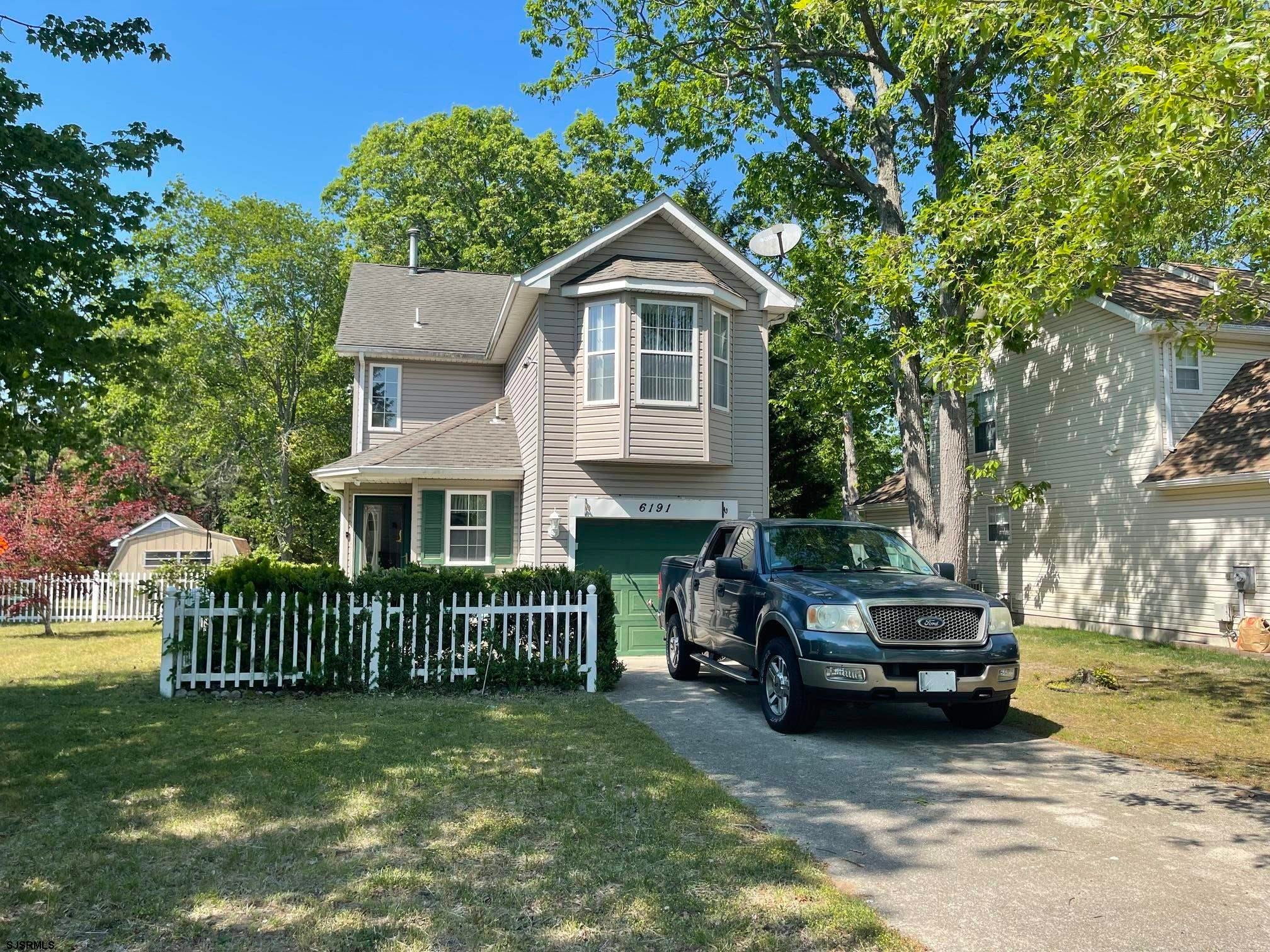 6191 Robin Dr — photo