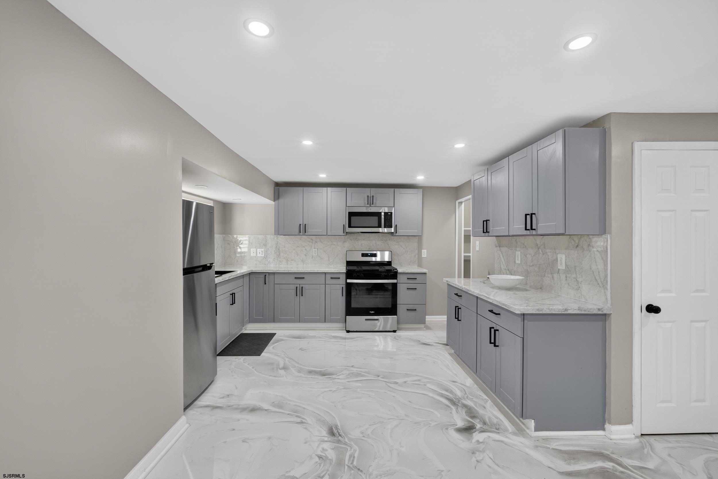 701 W Park Ave — photo