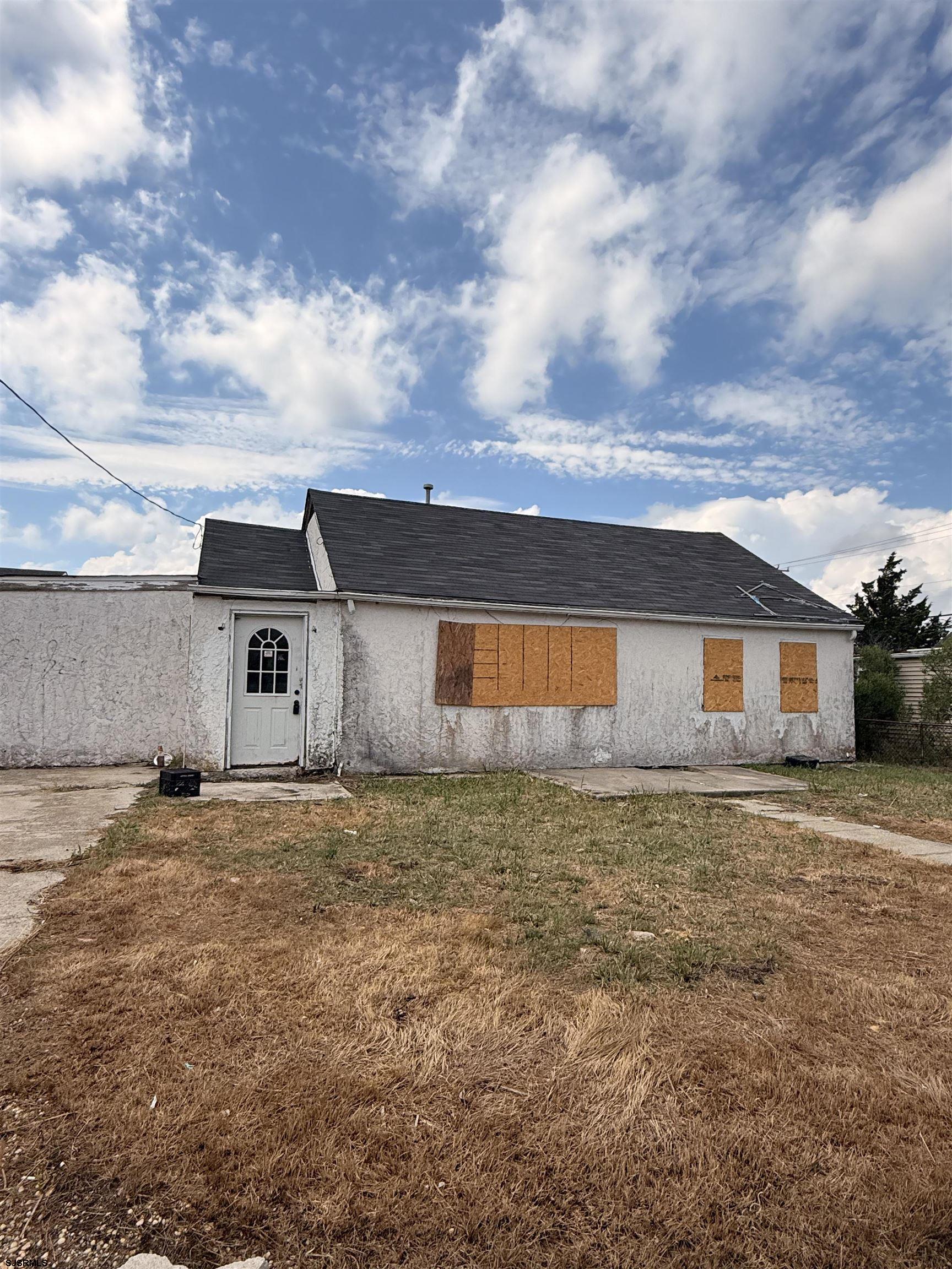 201 Fox Pl — photo