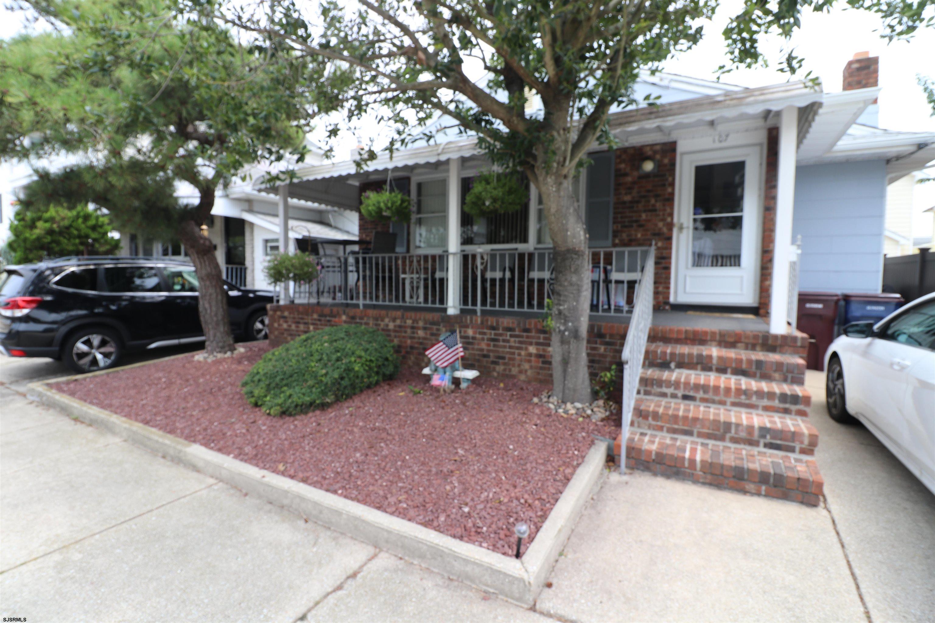 107 N Fredericksburg — photo