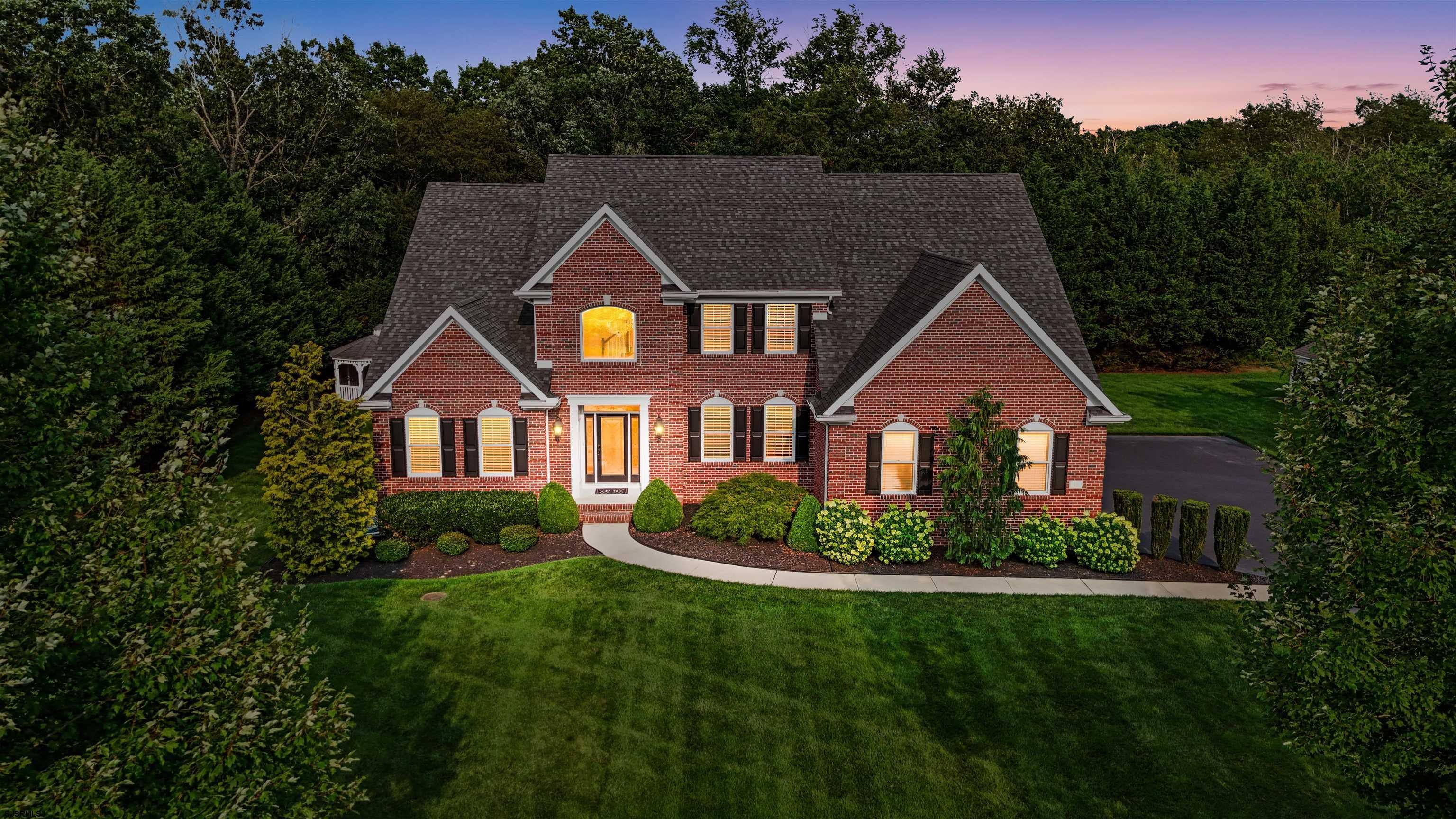 14 Laielli Ct — photo