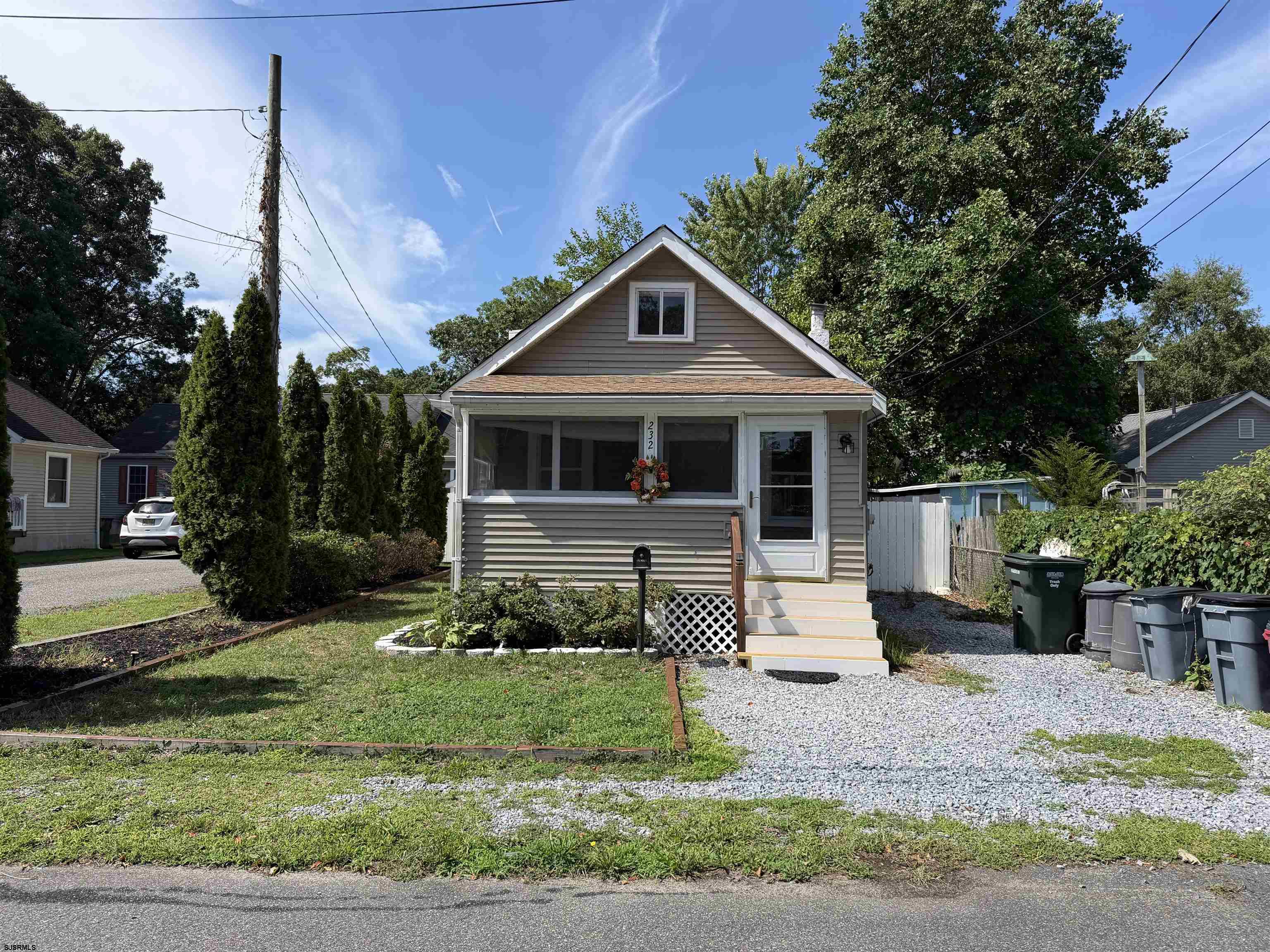 232 Saint James Pl — photo