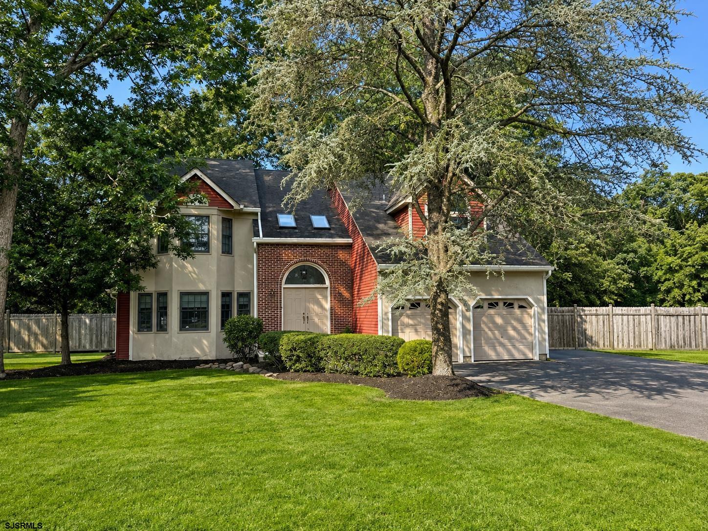358 W Quail Dr — photo