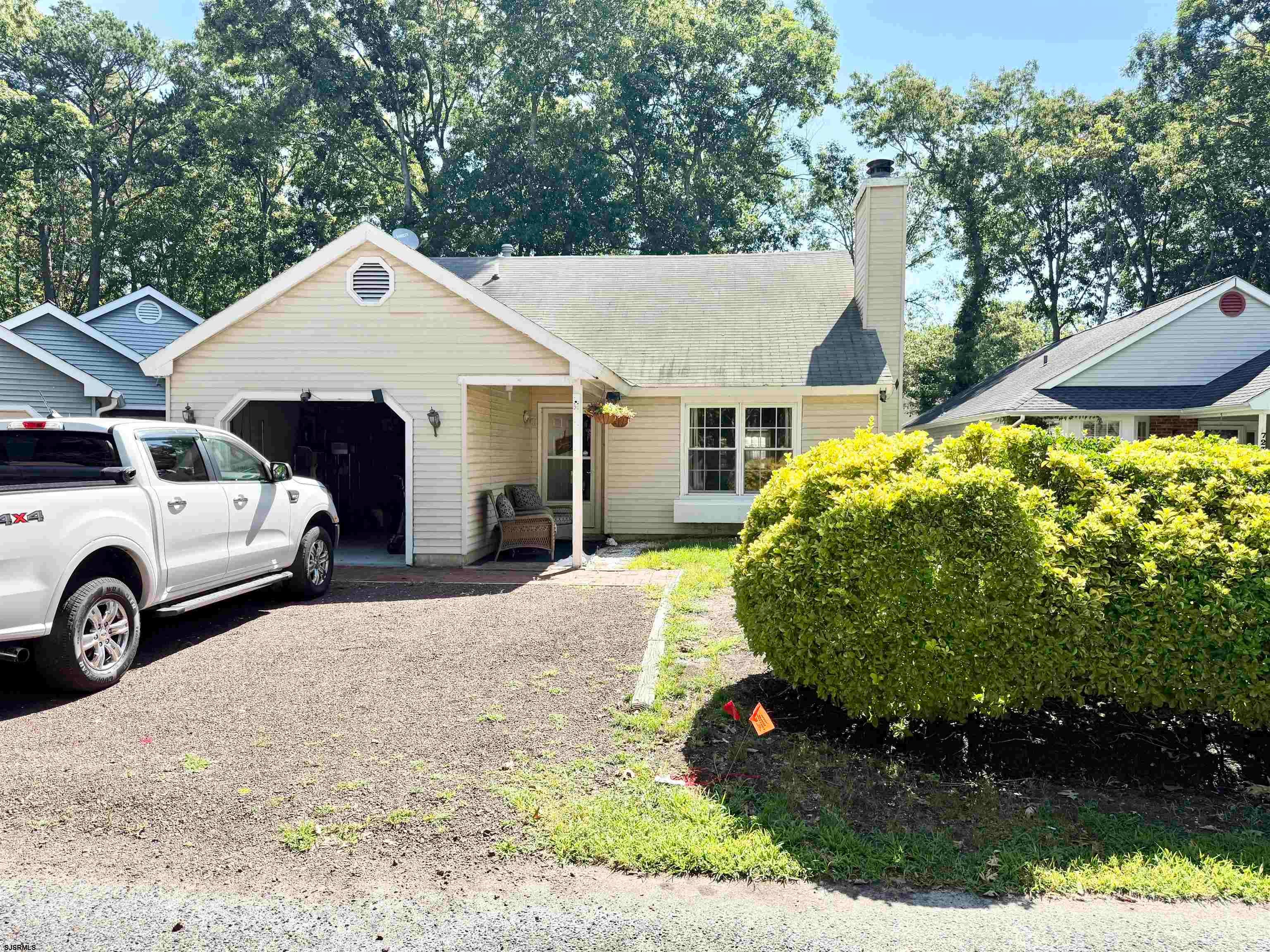 721 Osprey Ct — photo