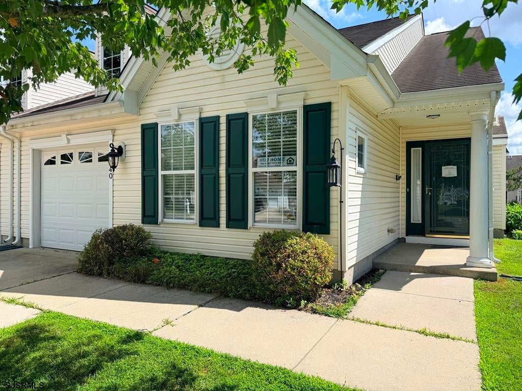 140 Giunta Walk — photo