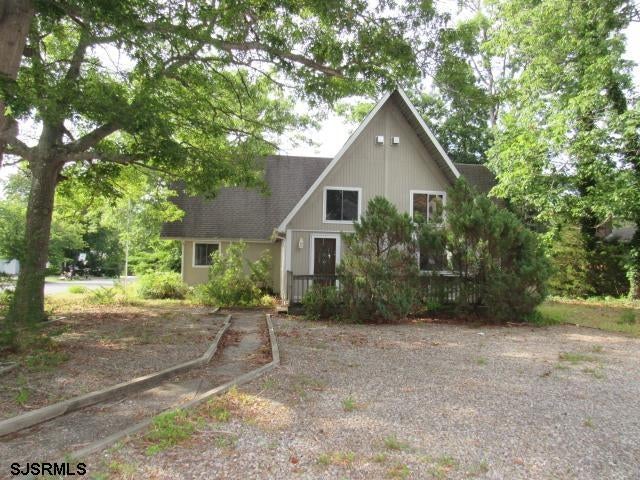 14 Pine Tree Dr — photo