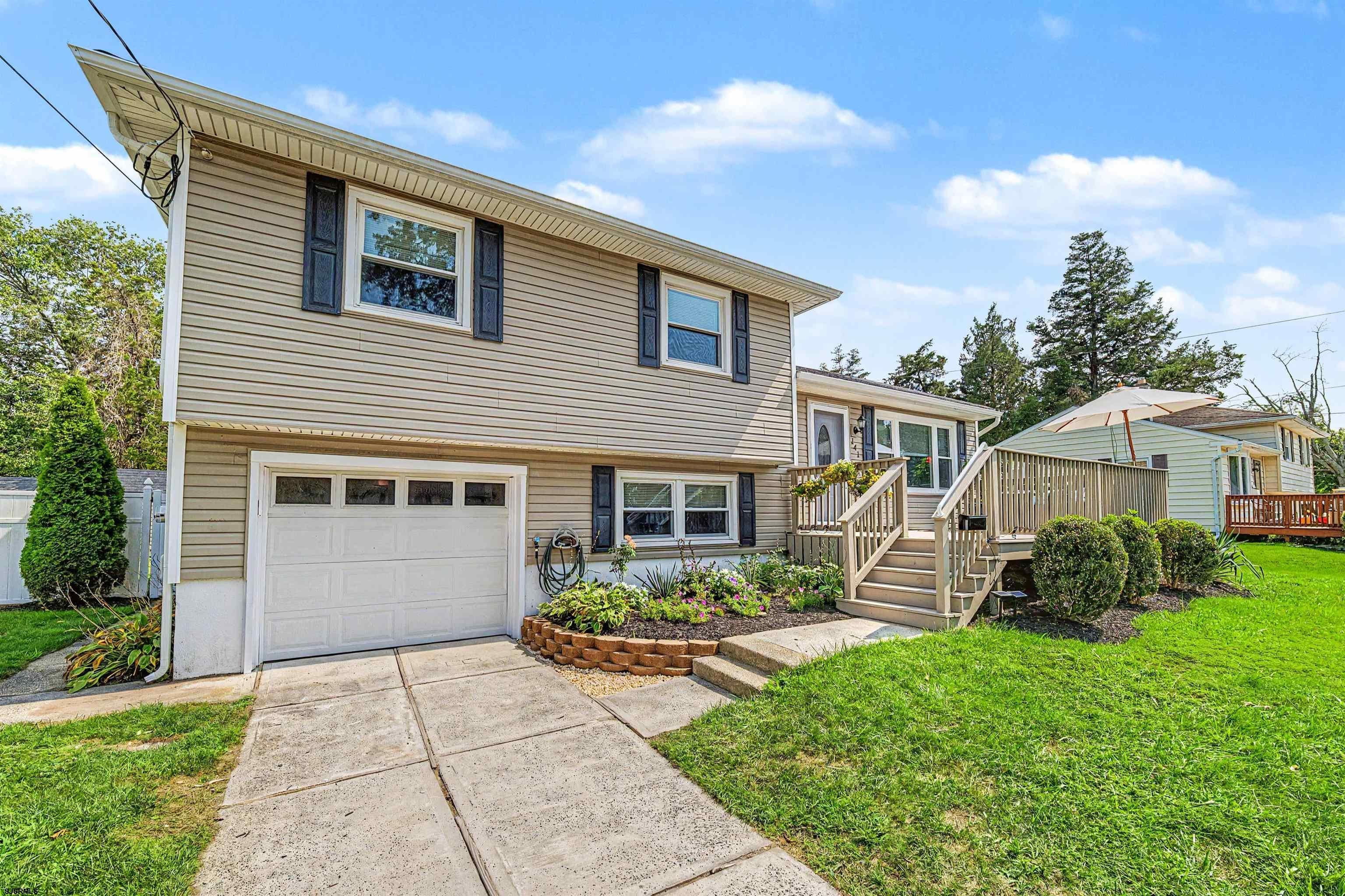 141 Bala Dr — photo