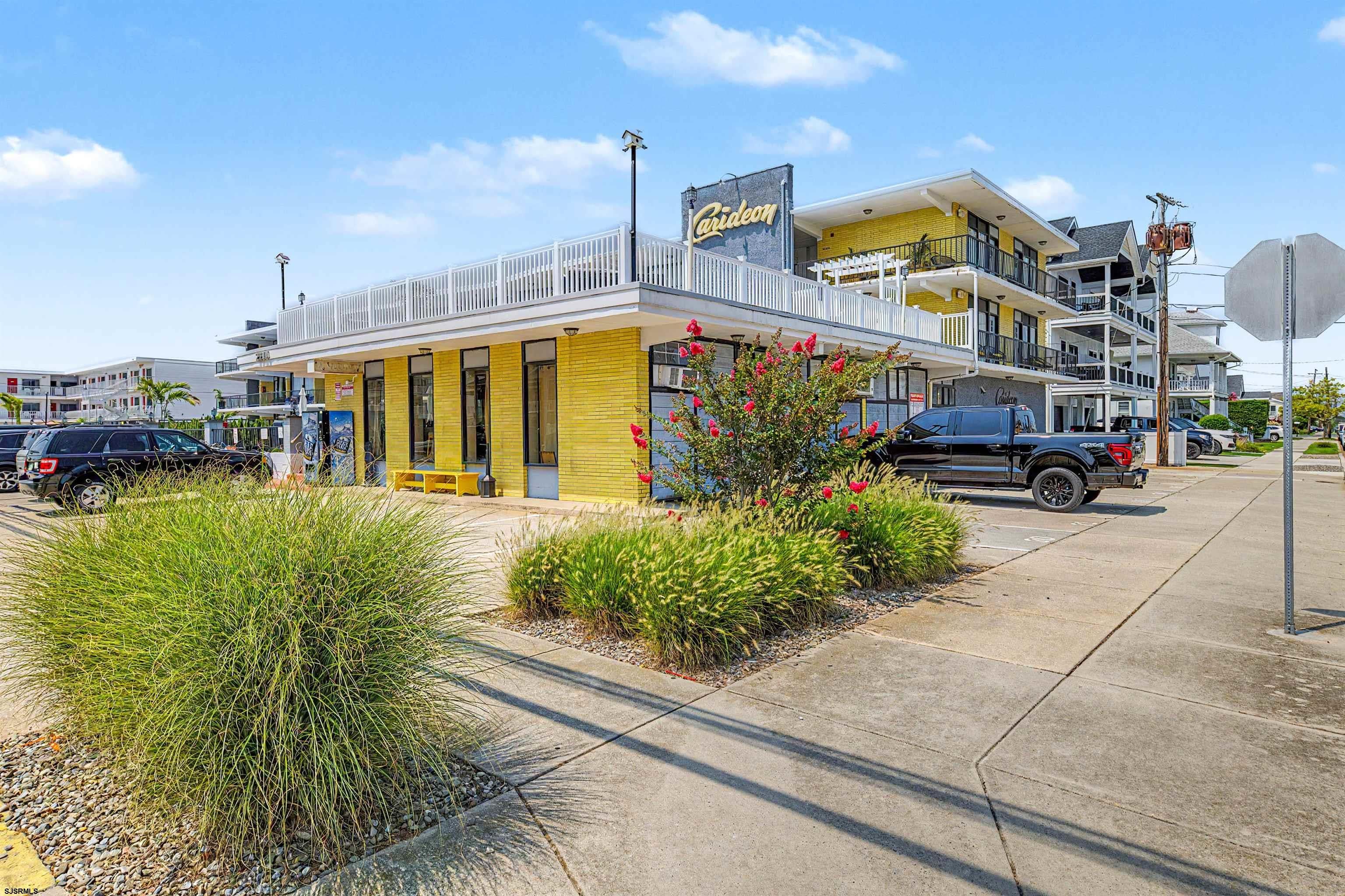 2200 Atlantic 208 — photo