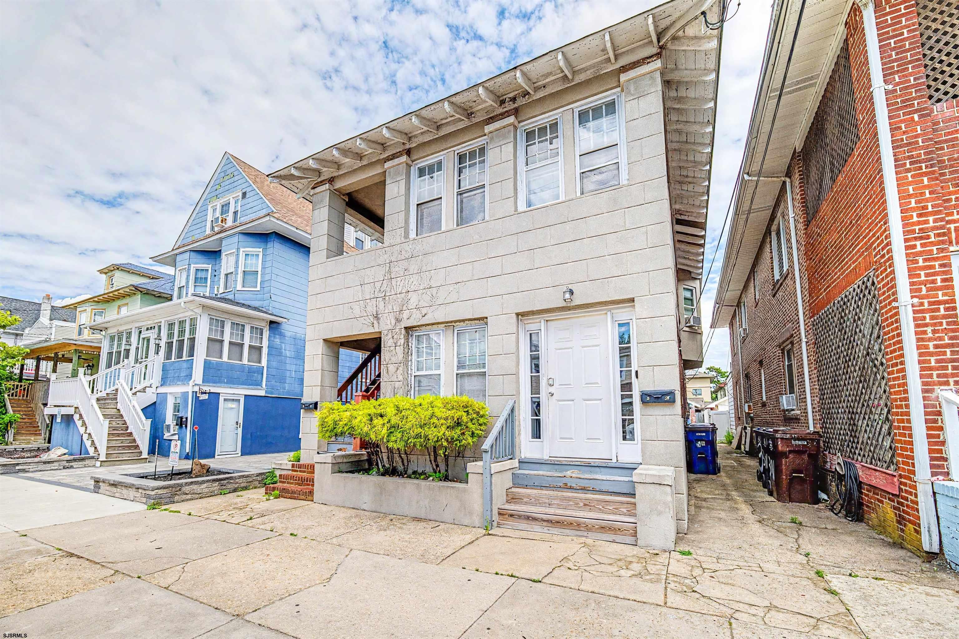 5 N Newport — photo