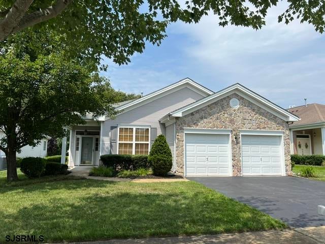 104 Newcastle Ct — photo