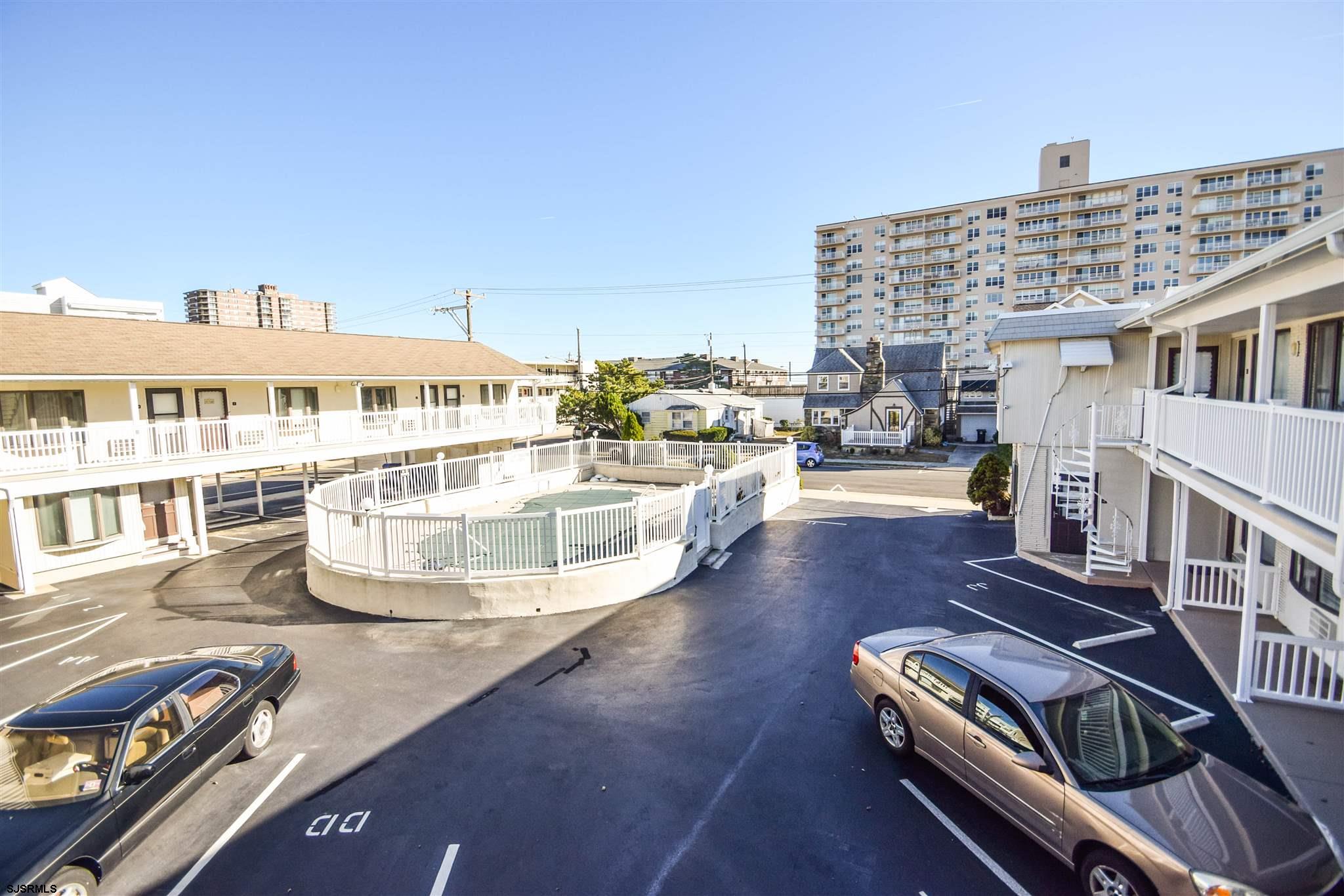 9401 Pacific — photo