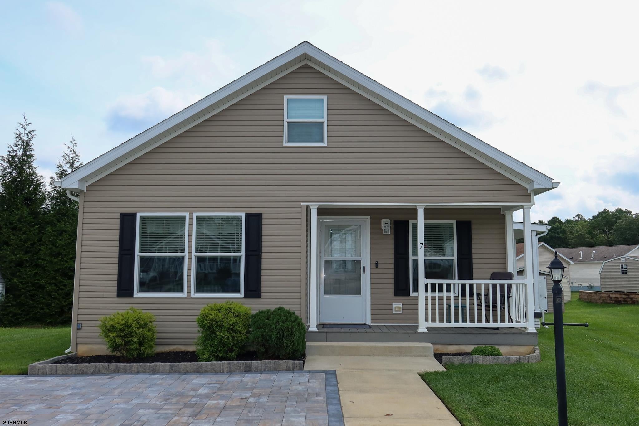7 Redwood Ct — photo