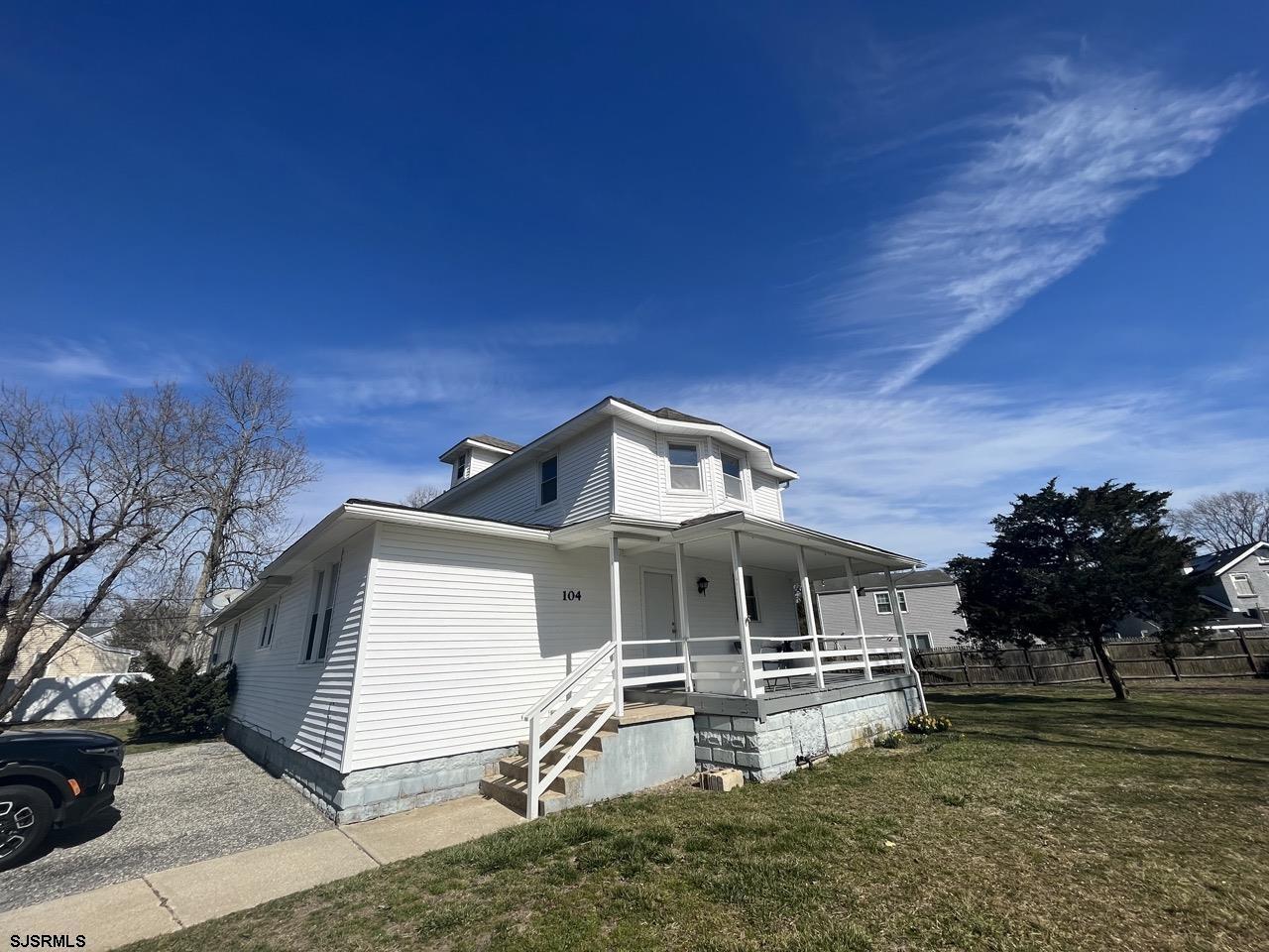 104 Minnetonka Ave — photo