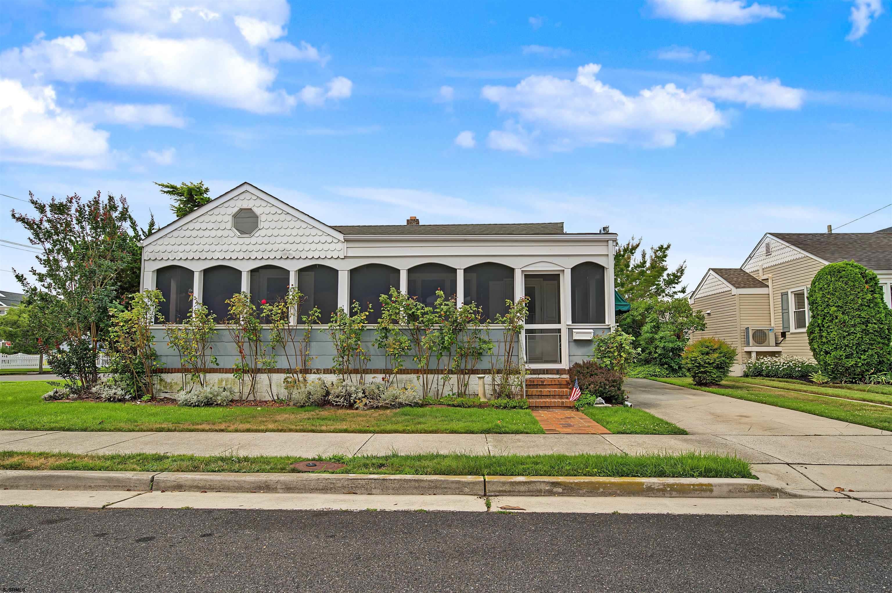 200 N Argyle Ave — photo