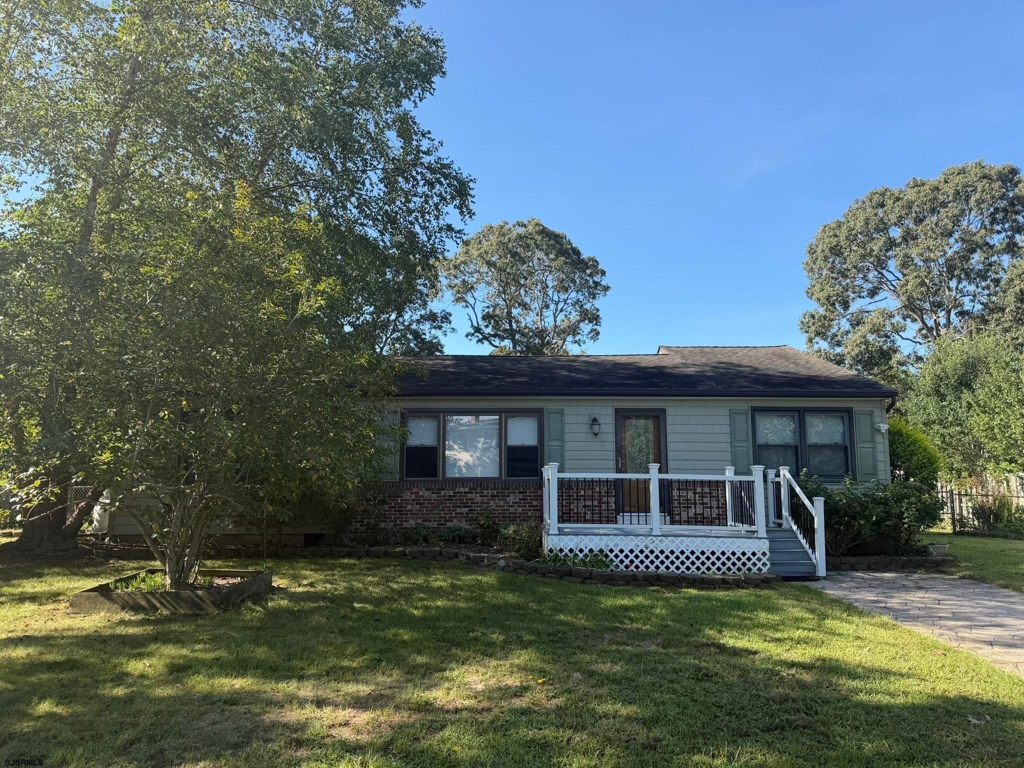 18 Rushwood Dr — photo