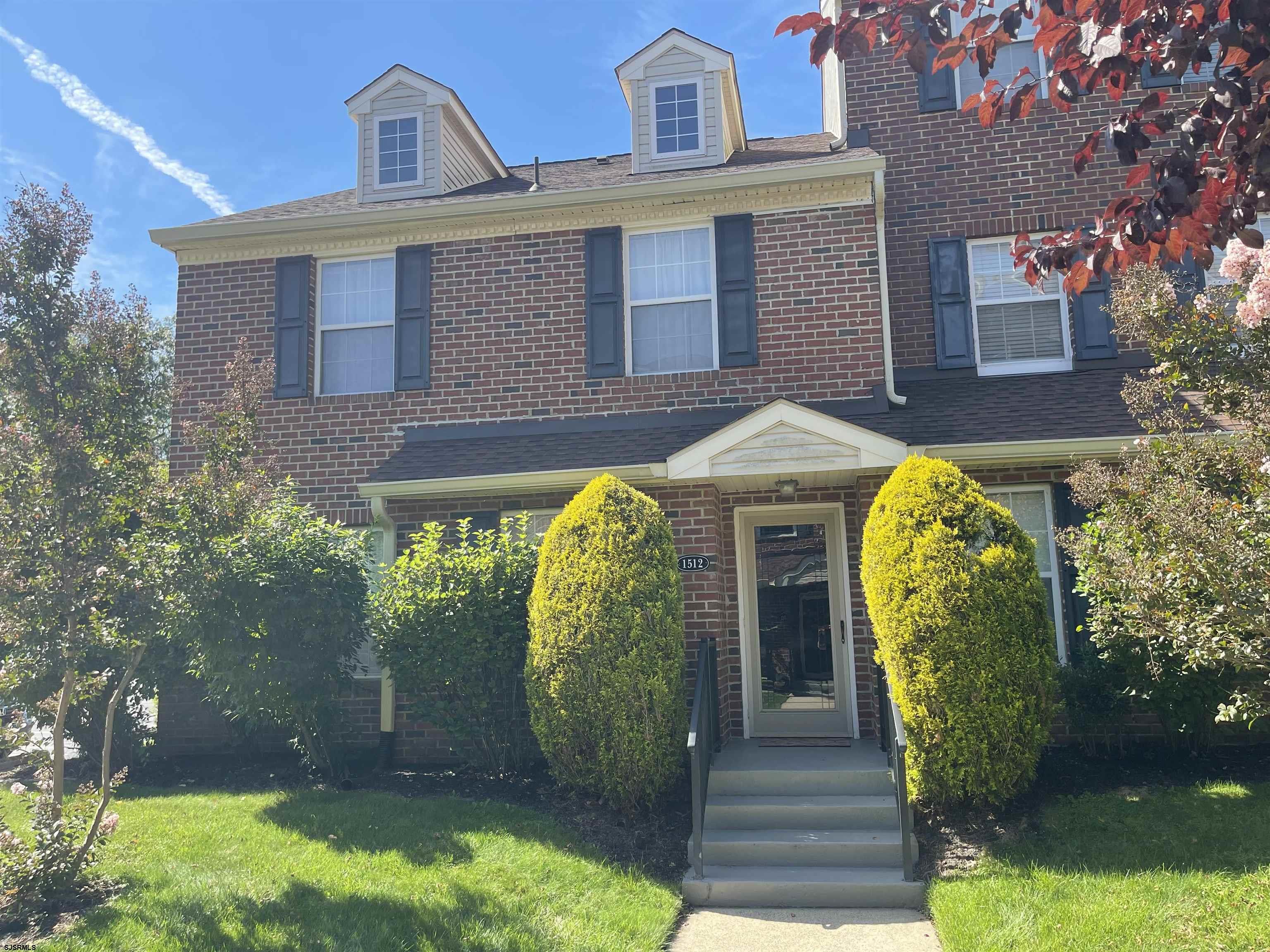 1512 Ben Franklin Ct — photo