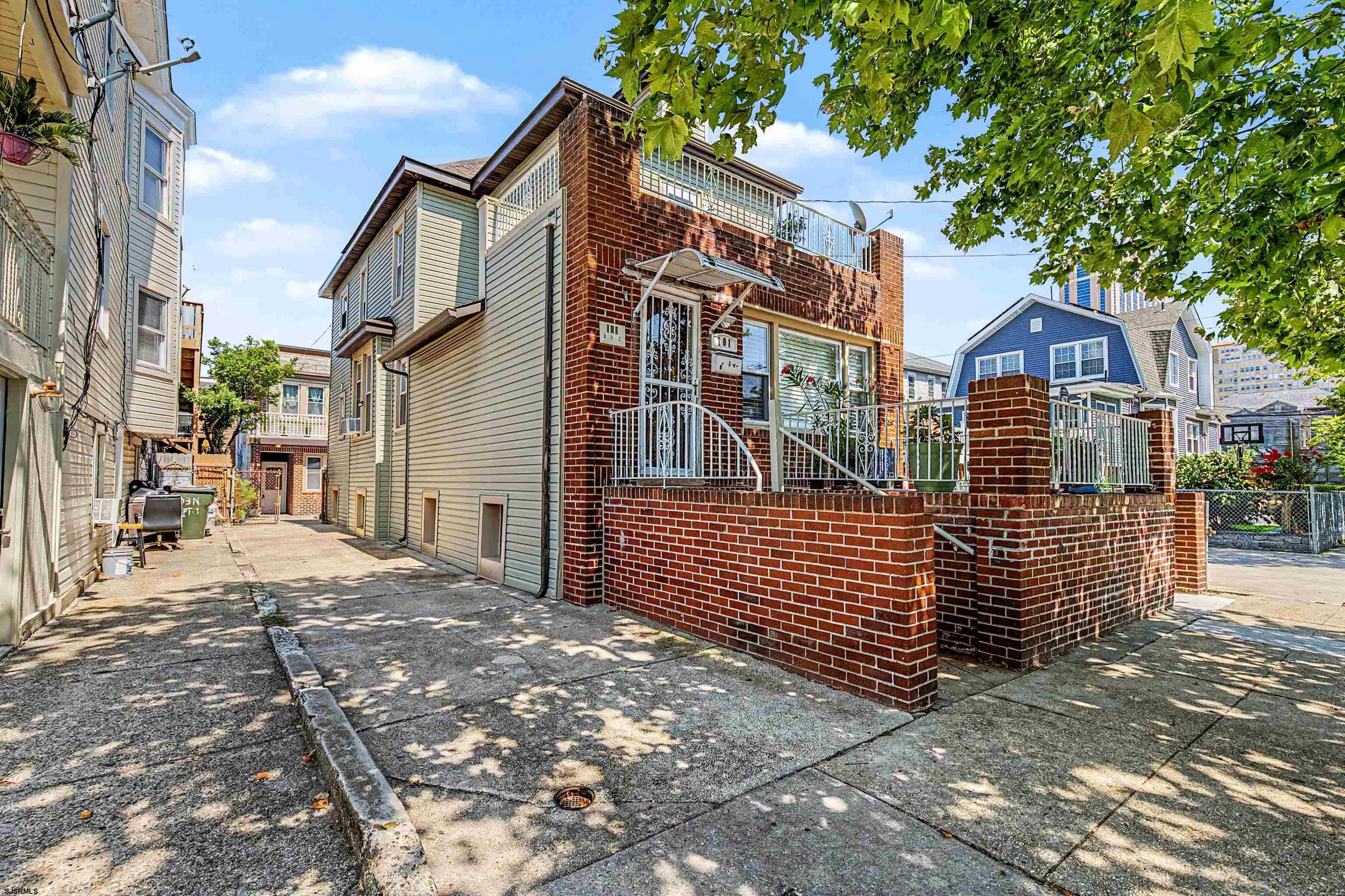 101 N Brighton Ave — photo