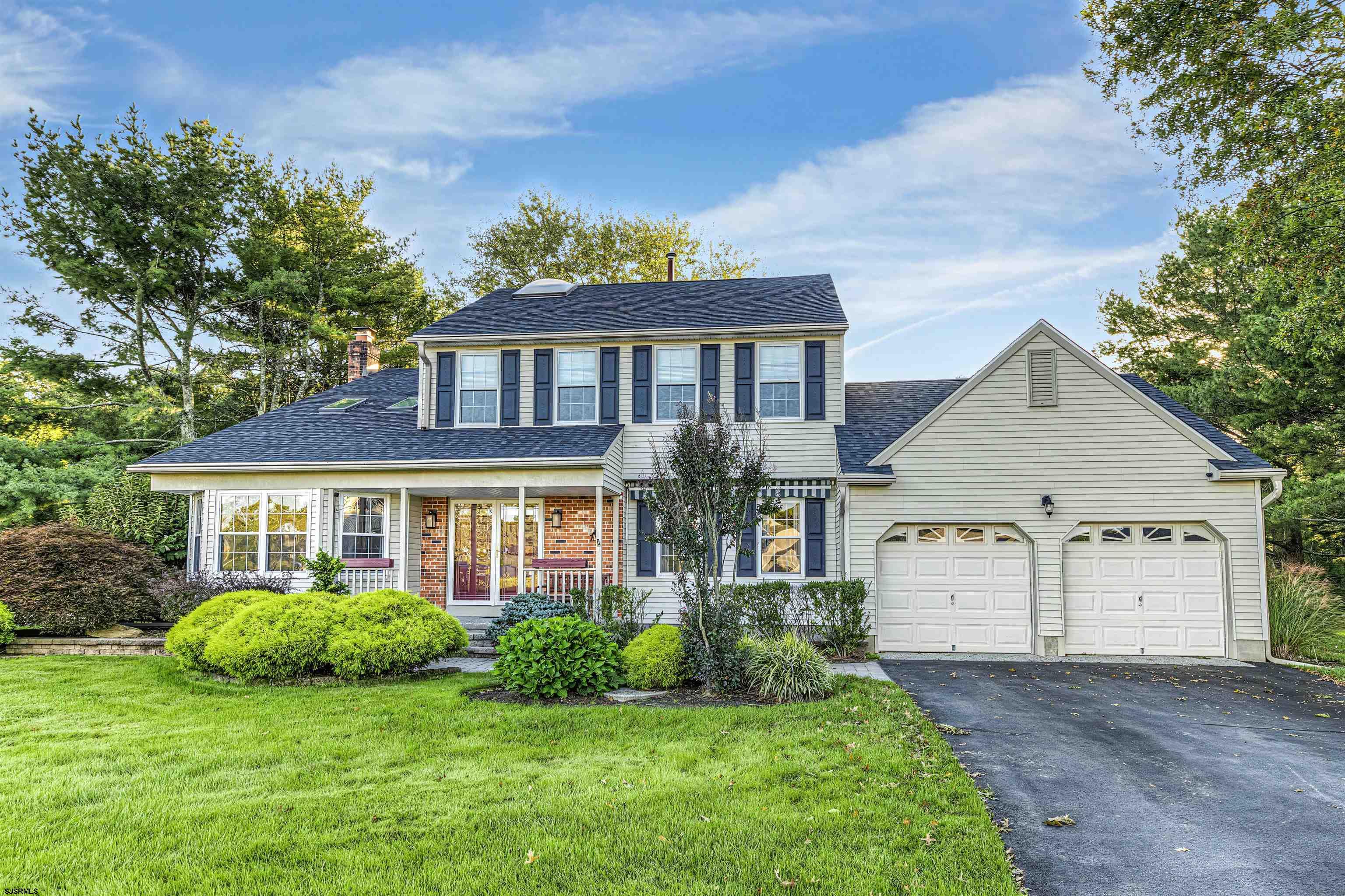 320 Kelly Drive — photo