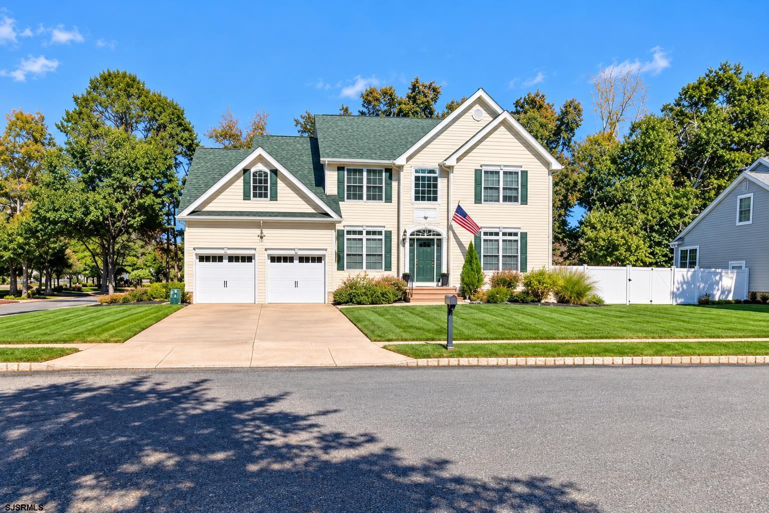 100 Iris Dr — photo
