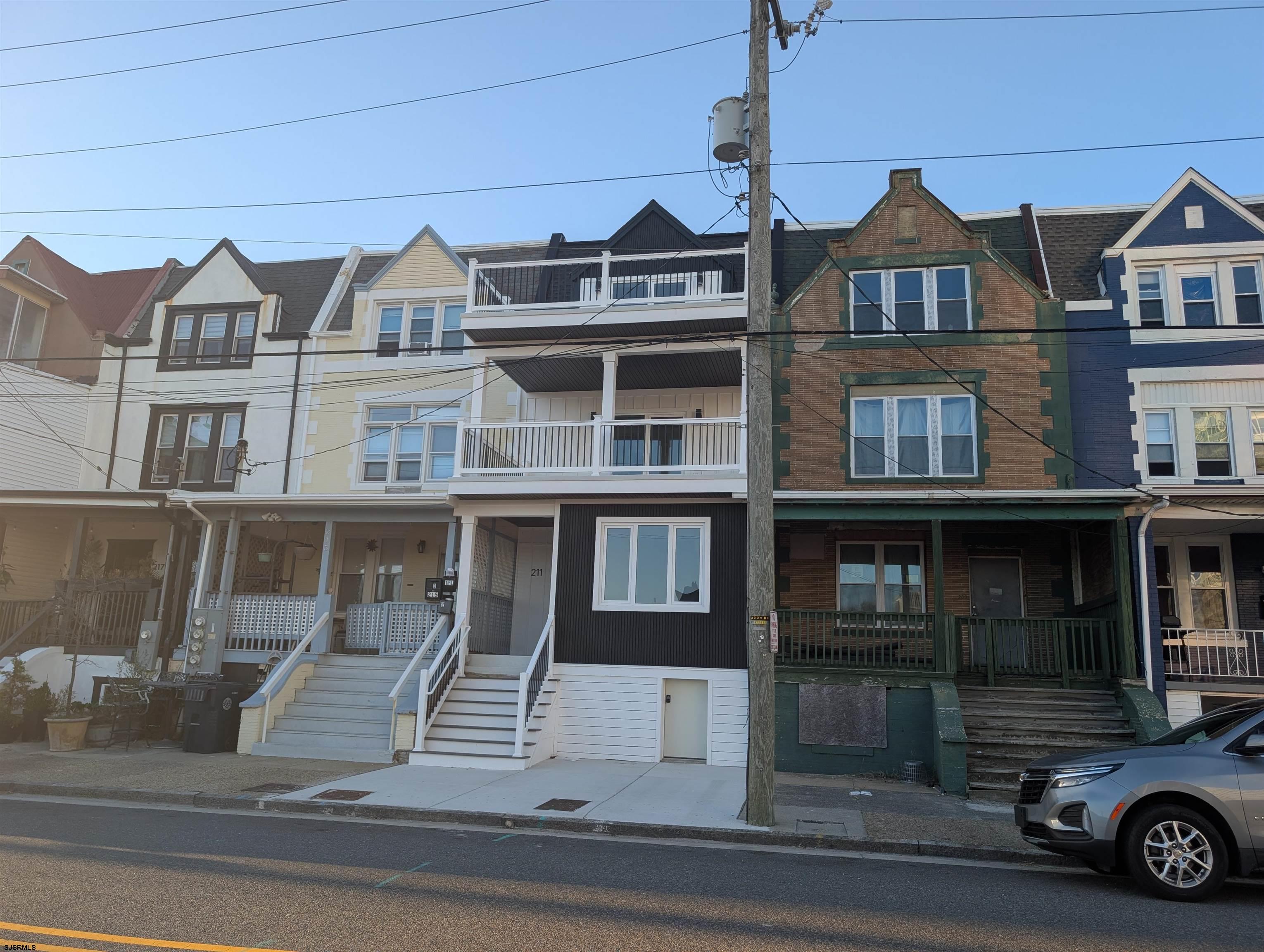 211 Oriental Ave — photo
