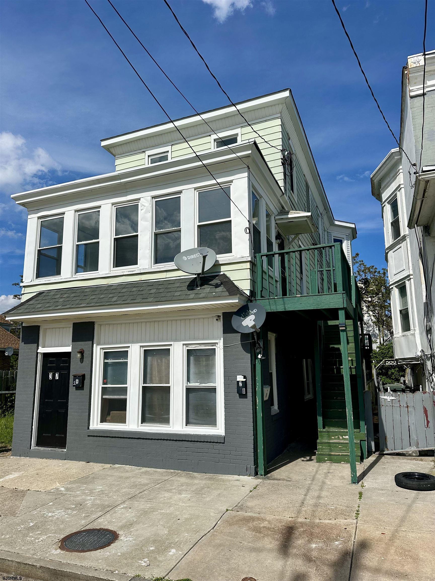 37 N Massachusetts Ave — photo