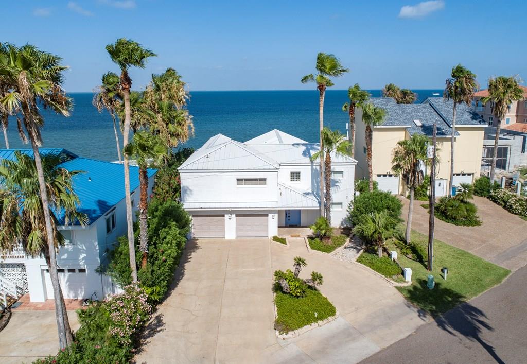 5909 Laguna Circle North — photo