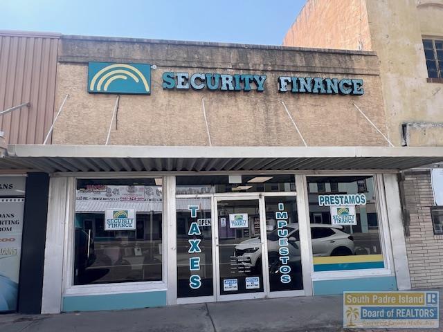 160 S Sam Houston Blvd. — photo