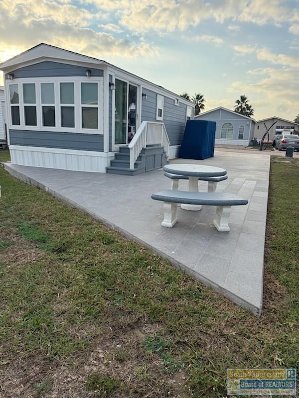 402 Sundial Circle — photo
