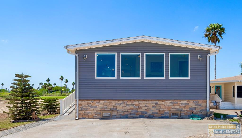 A Sand Dollar Dr — photo