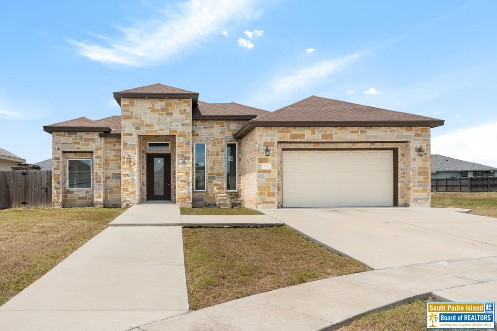 139 Heron Dr. — photo