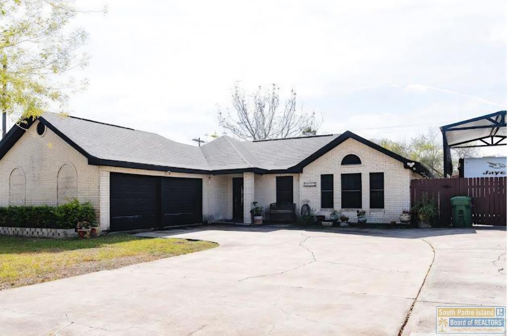 32332 FM 2893 — photo