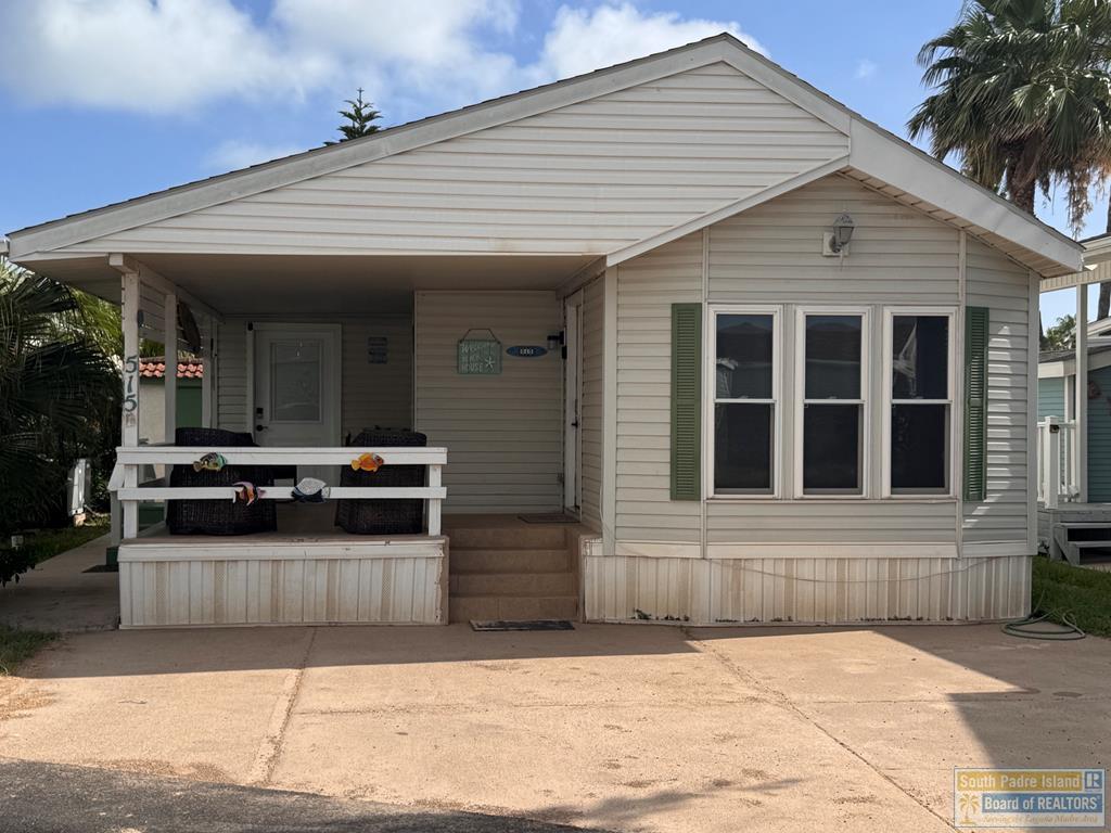 515 W Clam Circle — photo