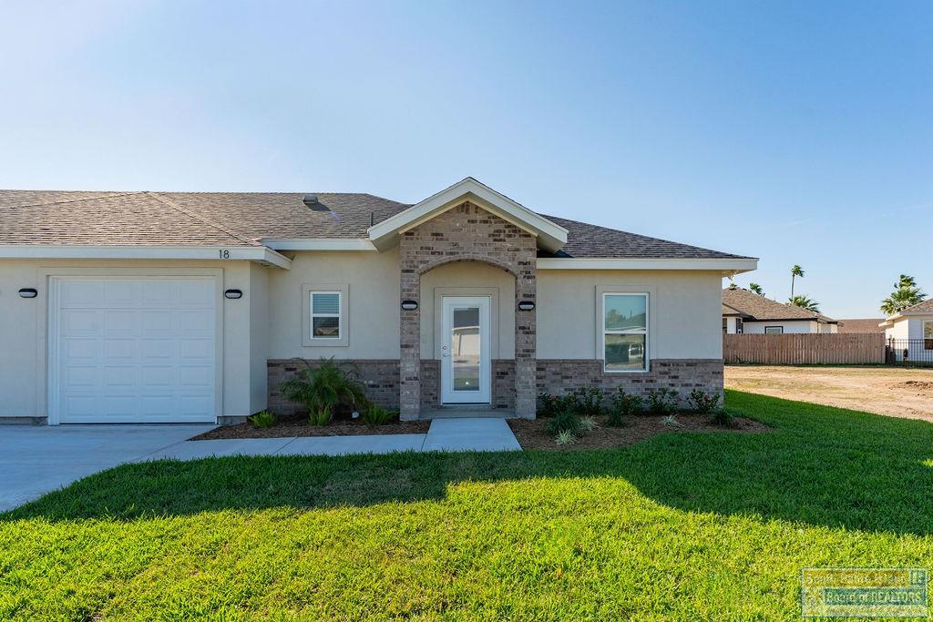 18 North Bay Hill Dr. — photo