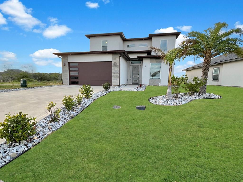 86 Bethpage Dr. — photo