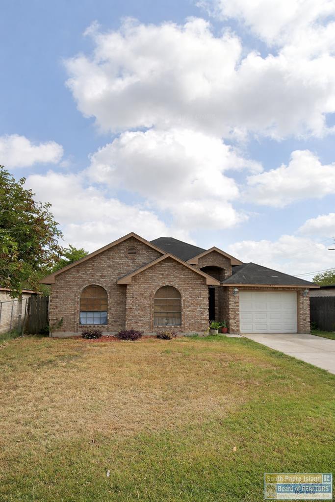 6825 Nansa Dr. — photo