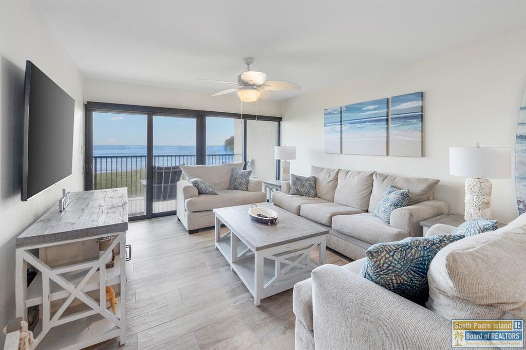 2800 Gulf Blvd. #403 — photo