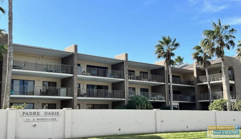 111 E Morningside Dr. #104 — photo
