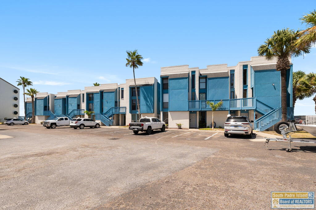 227 W Morningside Dr. #202 B-202 — photo