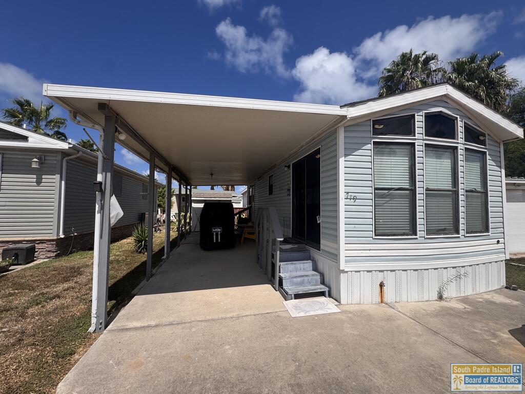 719 E Clam Circle — photo