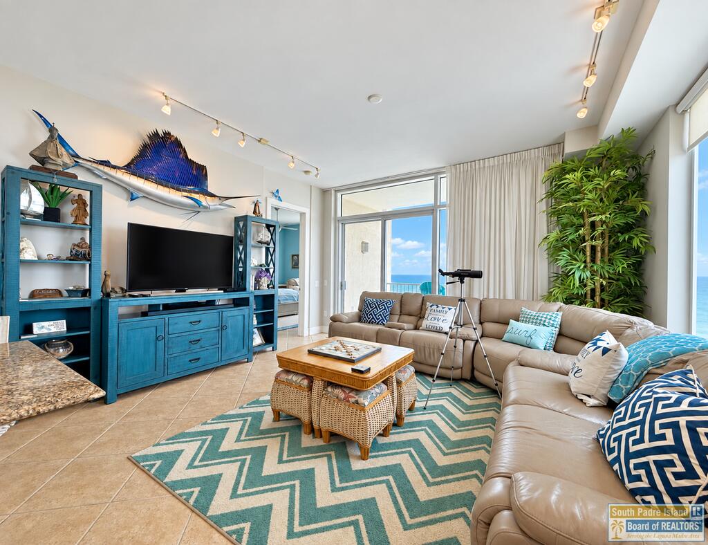 310A Padre Blvd. #2206 — photo