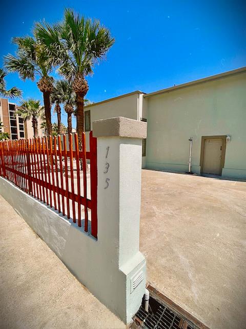 135 E Bahama St. — photo