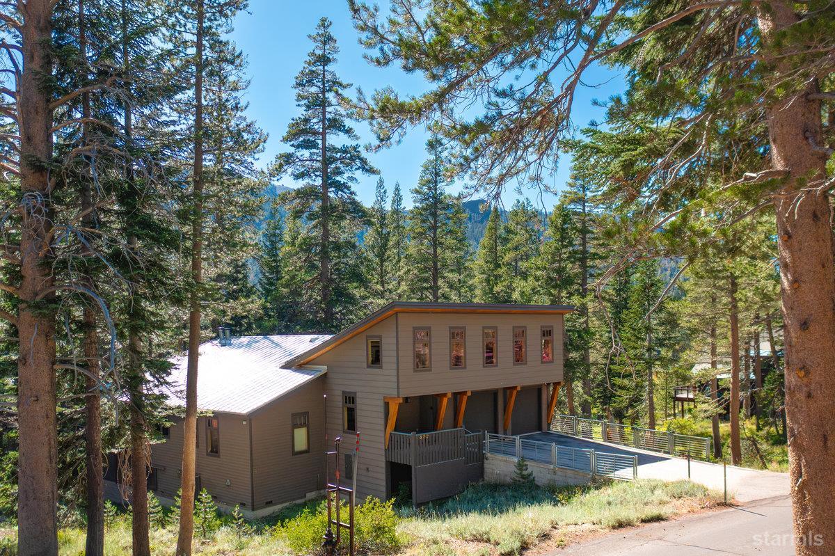 322 E Meadows Drive — photo